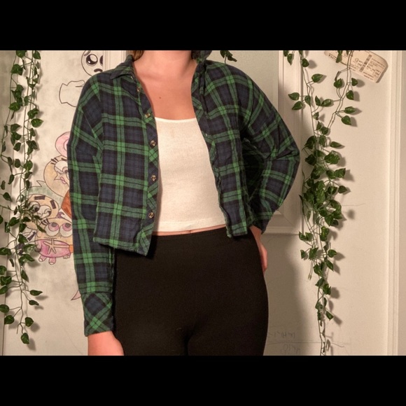 Cropped plaid flannel - Picture 3 of 3